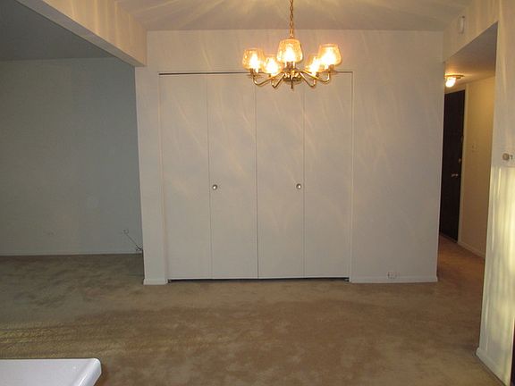 4th image of 609 Carroll Pkwy #203