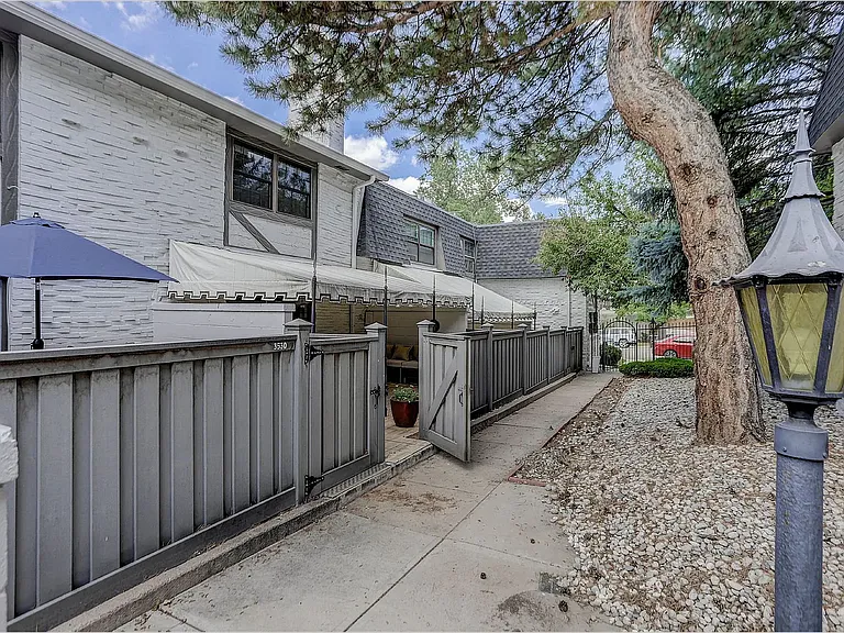 3528 S Ivanhoe St — Photo 30