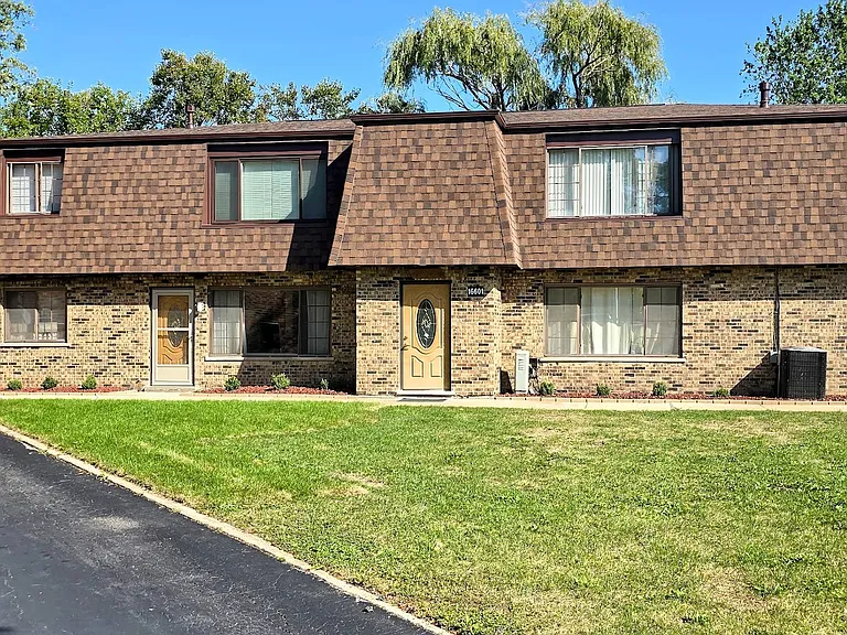 16601 Jean Ln — Photo 2
