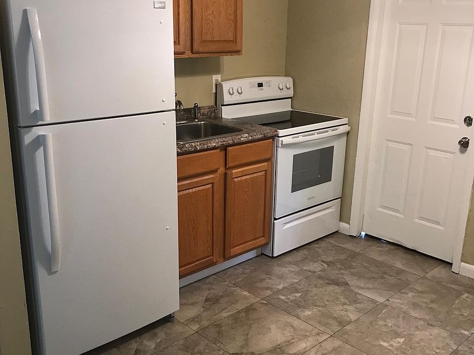 1st image of 640 Latona Ave