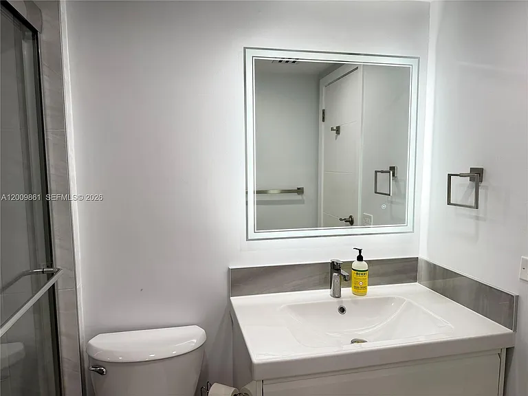 16465 NE 22nd Ave #105 — Photo 5