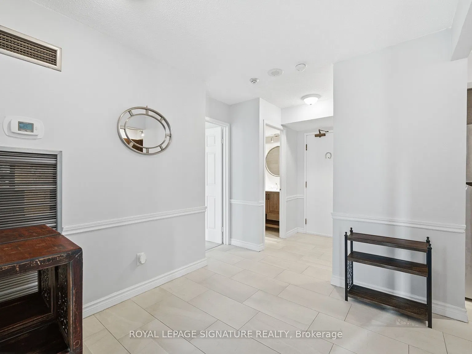 40 Scollard St — Photo 4
