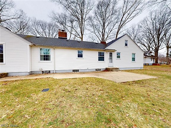 5th image of 145 Overlook Rd