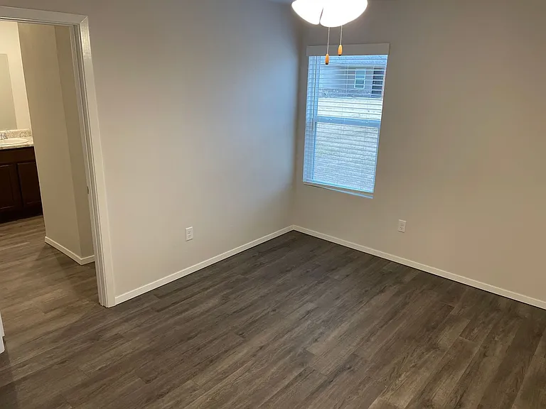 3301 E Jacob Ln — Photo 9