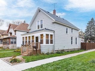 357 Arbor St, Saint Paul, MN 55102