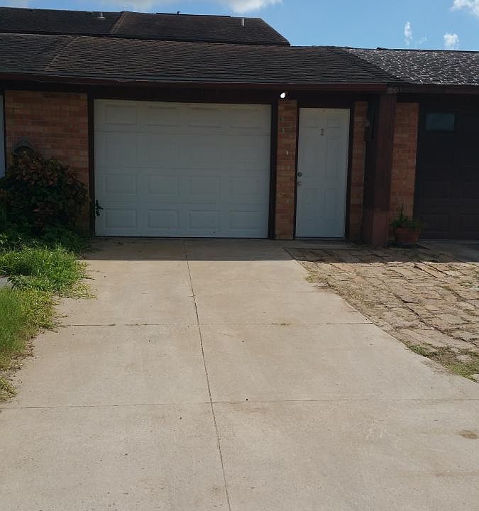 1st image of 3510 Country Club Dr S Unit 2