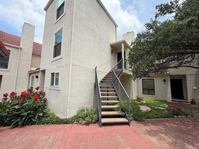 2918 Ranch Road 620 N #C120 — Photo 1