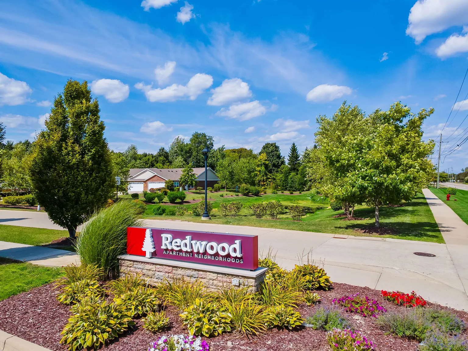 Redwood Canton — Photo 3