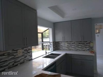 2035 W Bowsprit Ln, Anaheim, CA, 92801