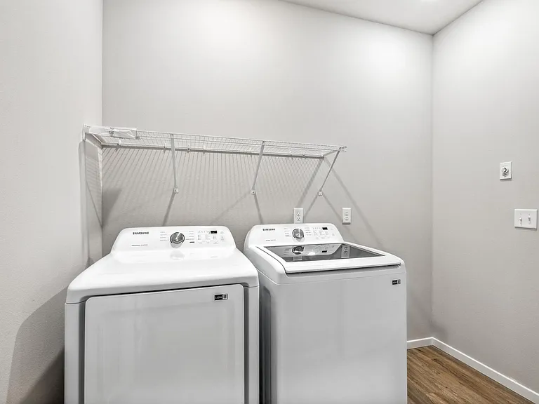 Broadmoor Commons Townhomes — Photo 7