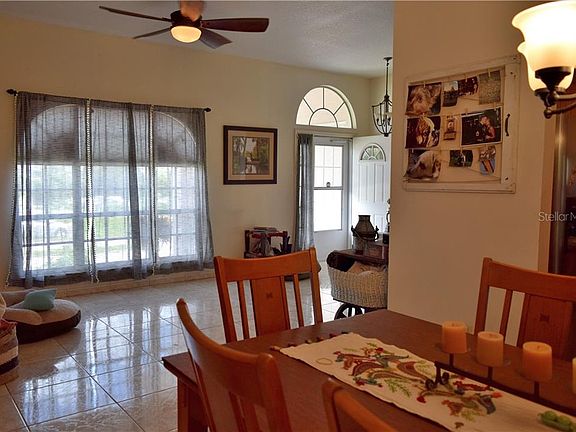 2nd image of 1012 Valentina Dr
