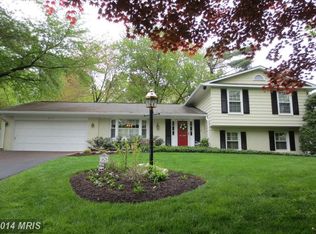 4828 Flower Valley Dr, Rockville, MD 20853