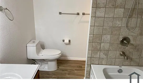 4 bed, 1700 sqft, $2,800 — Photo 2