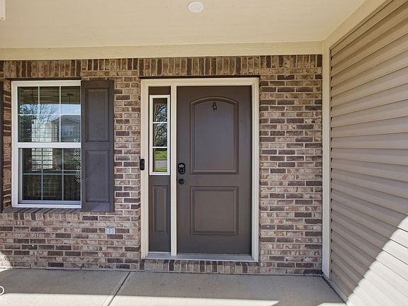 4th image of 450 Sedgewick Dr