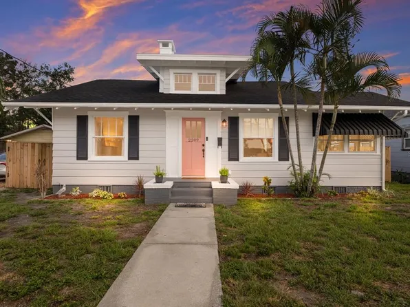 2209 6th Ave W, Bradenton, FL 34205