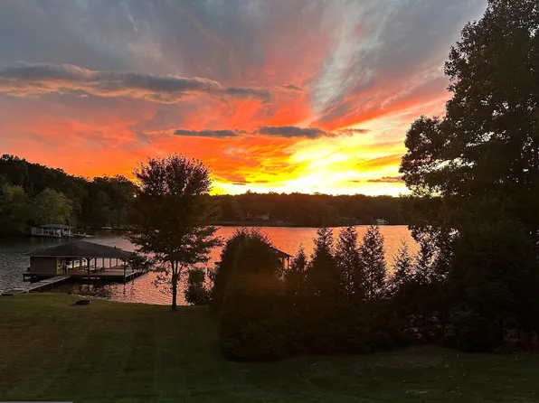 155 Pine Point Pl, Mineral, VA 23117