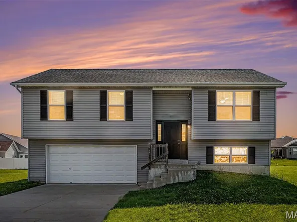 822 Legolas Ln, Wright City, MO 63390