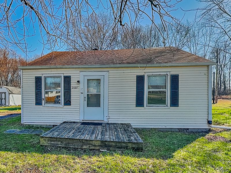 1st image of 2607 N Layman Ave