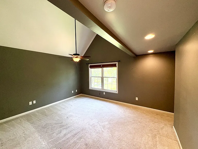 1233 Plymouth Ave — Photo 48