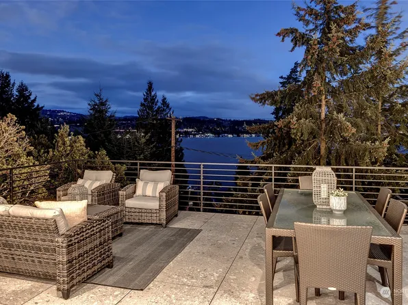 9818 SE 42nd Place, Mercer Island, WA 98040