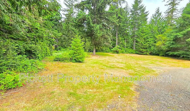 331 Dewatto Rd W — Photo 5