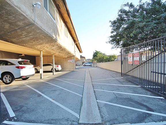 3rd image of 410 E Newmark Ave APT D