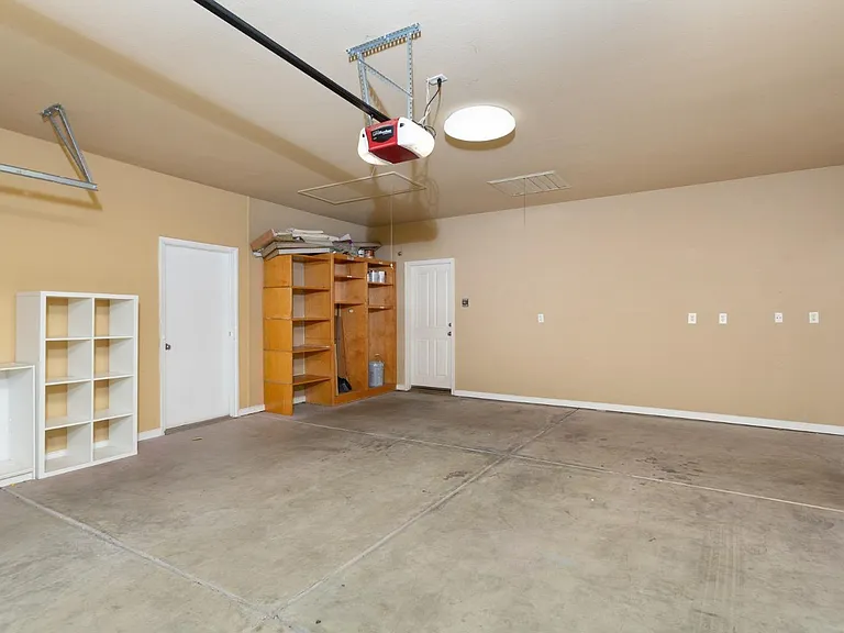 1120 E Sawgrass Ave — Photo 26