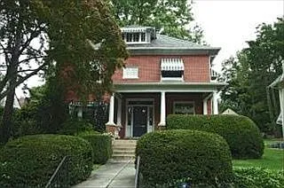 1037 Woods Ave photo 1