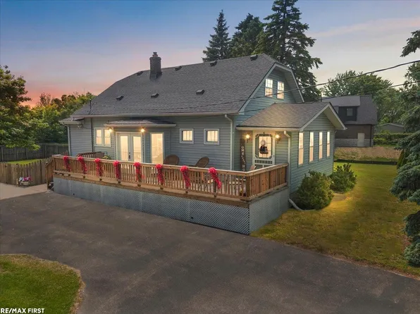 15900 Clinton River Rd, Clinton Township, MI 48038