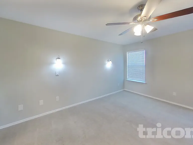 413 Rustic Grove Ln — Photo 9