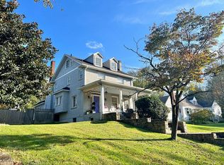 10 Fern Rd W, Charleston, WV 25314