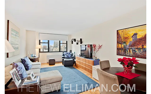 Rented by Douglas Elliman | media 16