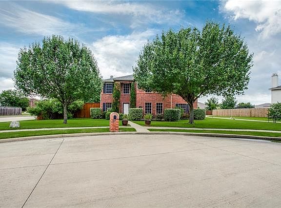 3rd image of 1537 Greenbrook Dr