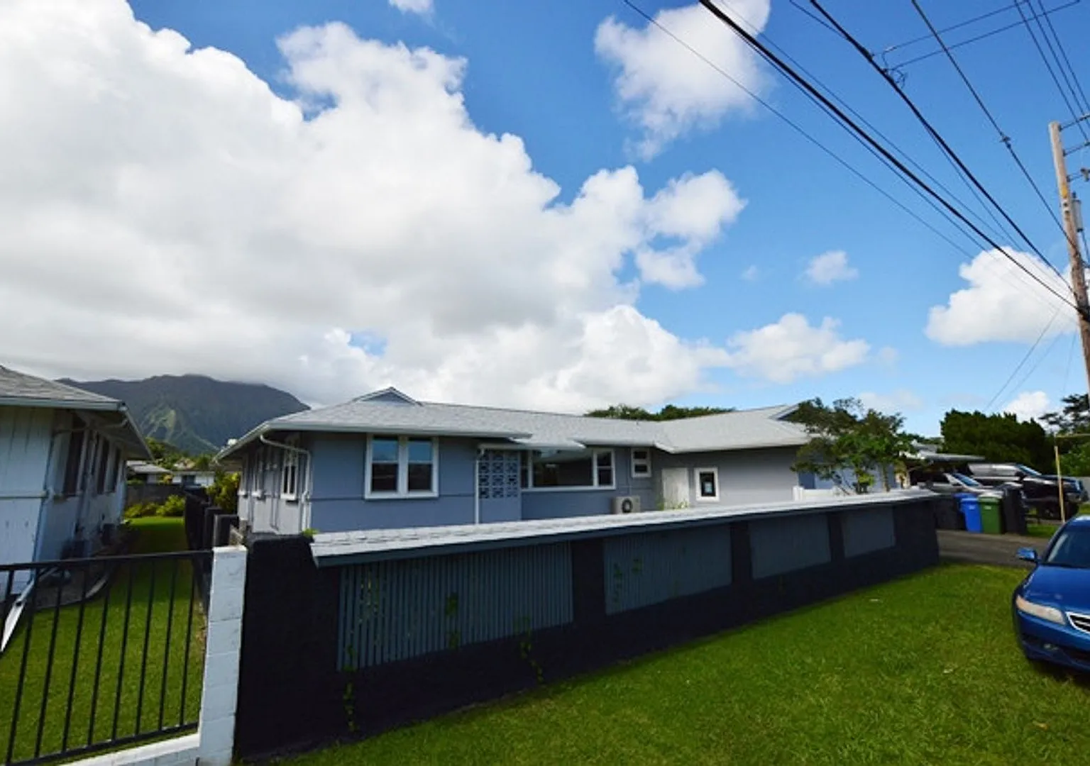 Puohala Village - 3 bed, 1.5 bath with bonus den, laundry room, office/workshop, 2 car garage — Photo 2