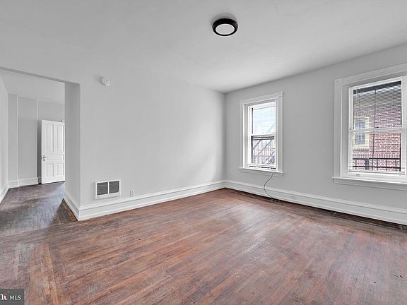 5th image of 1330 Perkiomen Ave