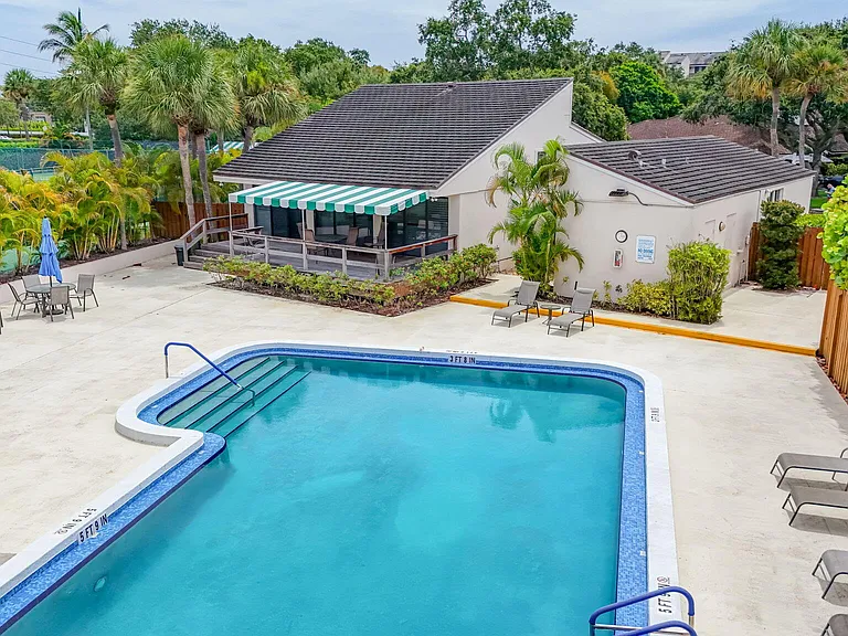 11354 Briarwood Pl — Photo 40