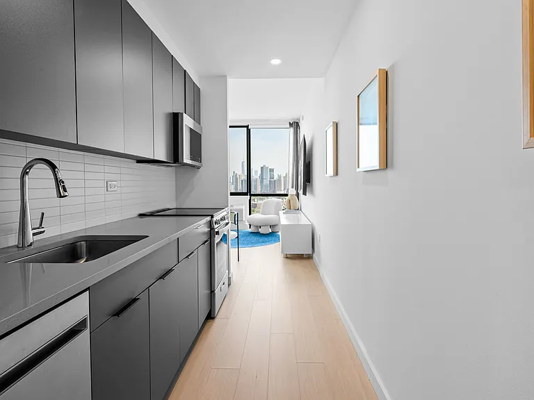 CMPND 15 Central — Photo 15
