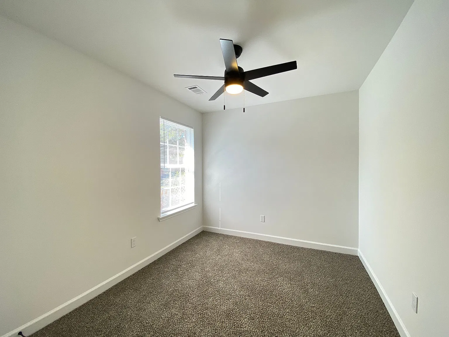 309 Kay St — Photo 2