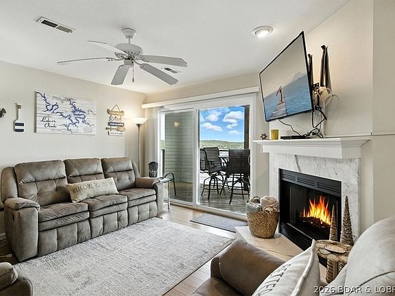 3rd image of 222 Park Place Ln Unit 3A