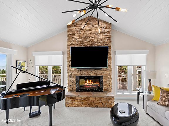 3rd image of 142 SEA HAMMOCK Way