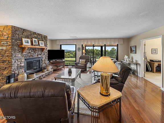 5th image of 6206 Mountain Park Dr #6