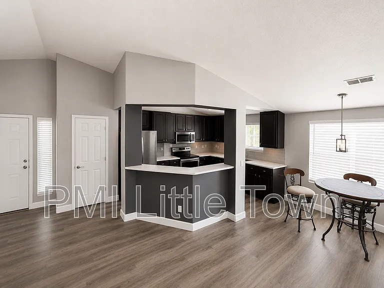 4464 Copeland Loop #204 — Photo 3