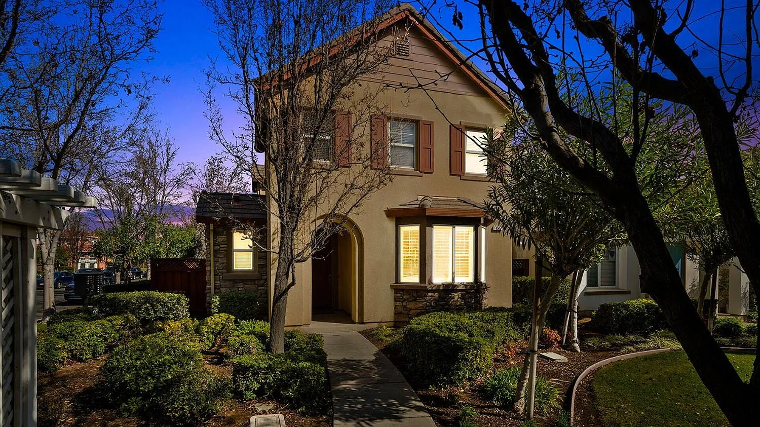 96 W Casita Ln photo 1