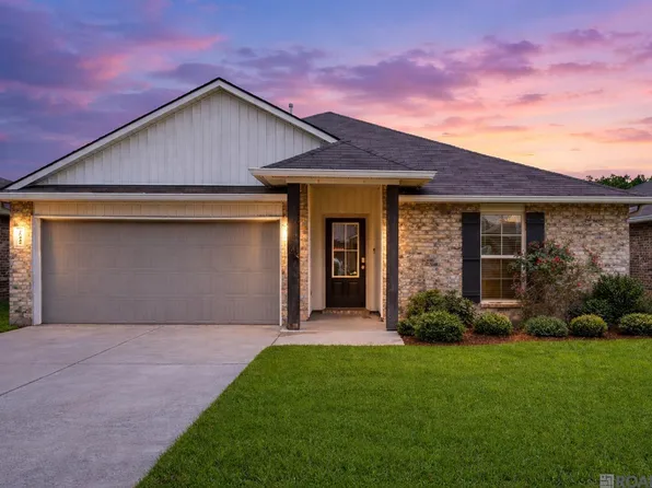 28445 Evangeline Ln, Albany, LA 70711