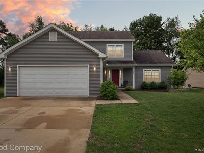 1123 Tartan Ln, Commerce Township, MI, 48390