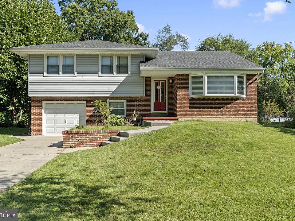 1st image of 409 Bradford Rd