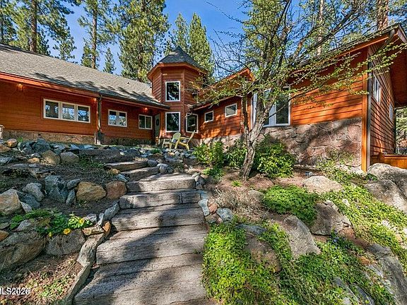 3rd image of 293 Cedar Dr