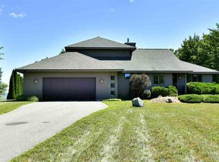 10061 E Palisades Rd, Suttons Bay, MI 49682