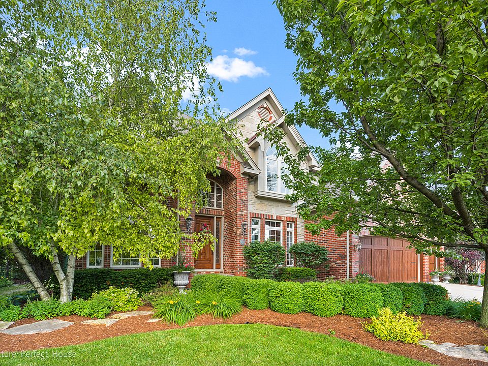 1st image of 2412 Skylane Dr