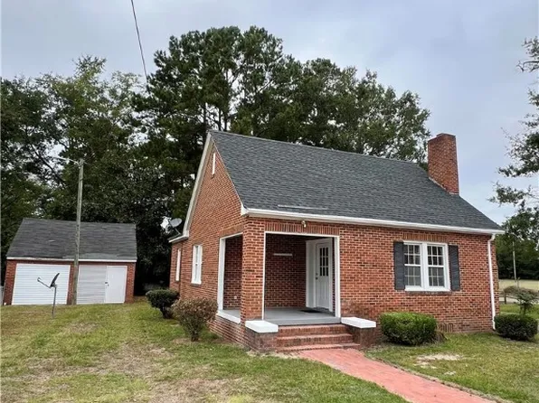 200 Pittman St, Fairmont, NC 28340